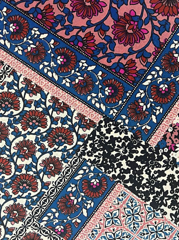 Shorty Scarf Rosy Blue Floral